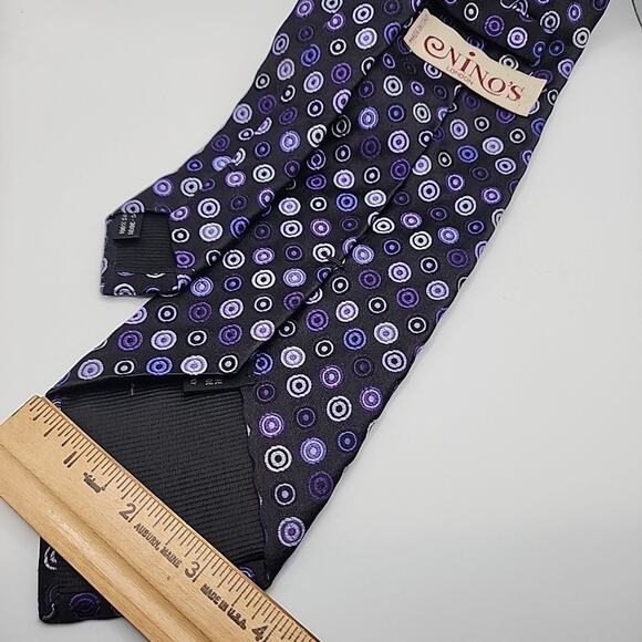 Nino's London Silk Necktie Black w/Purple Circles Hvy Wt - Italy - Like New - Picture 2 of 4